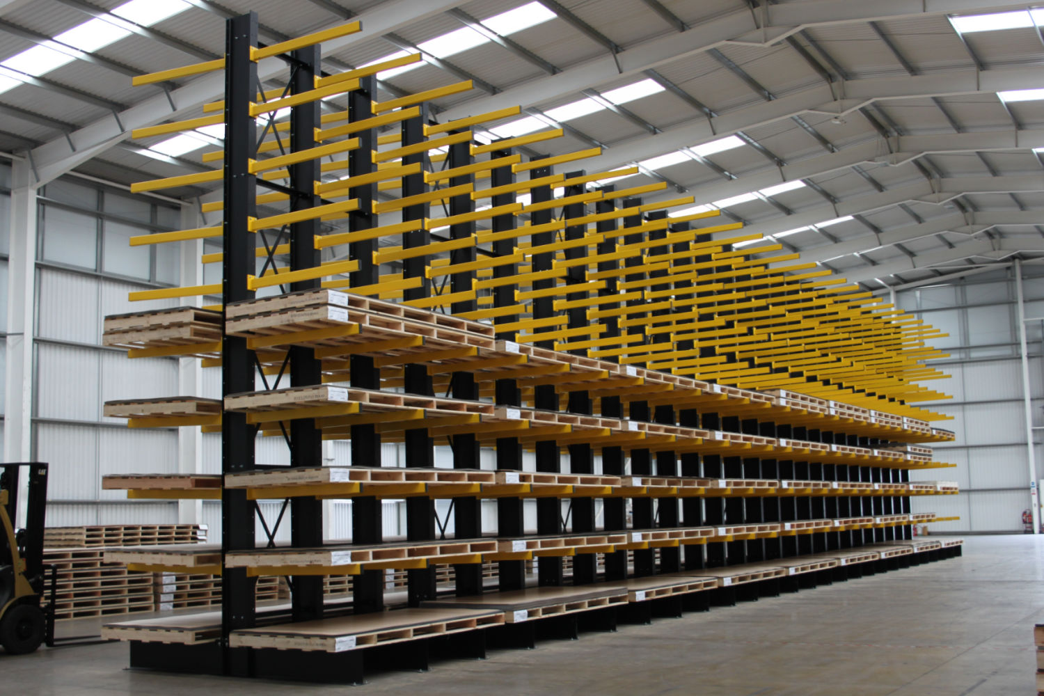GSB cantilever racking installation